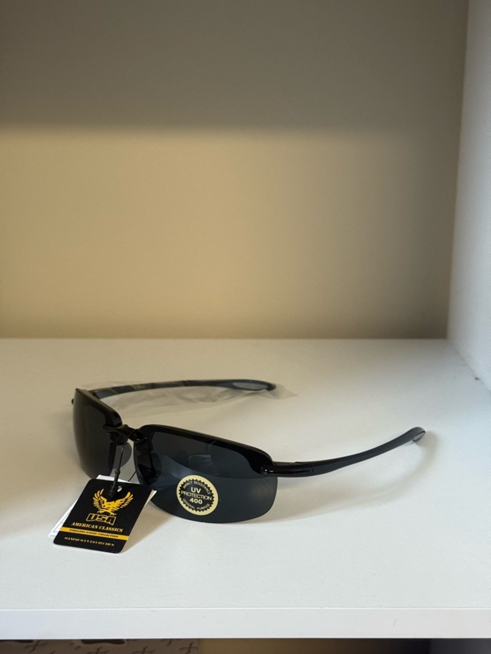 Men's Black Semi-Rimless Sunglasses - Classic UV400 Protection